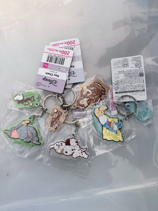 Other - Disney Dumbo 101 Dalmatians Chip n' Dale Donald Dock Keychains Key Rings